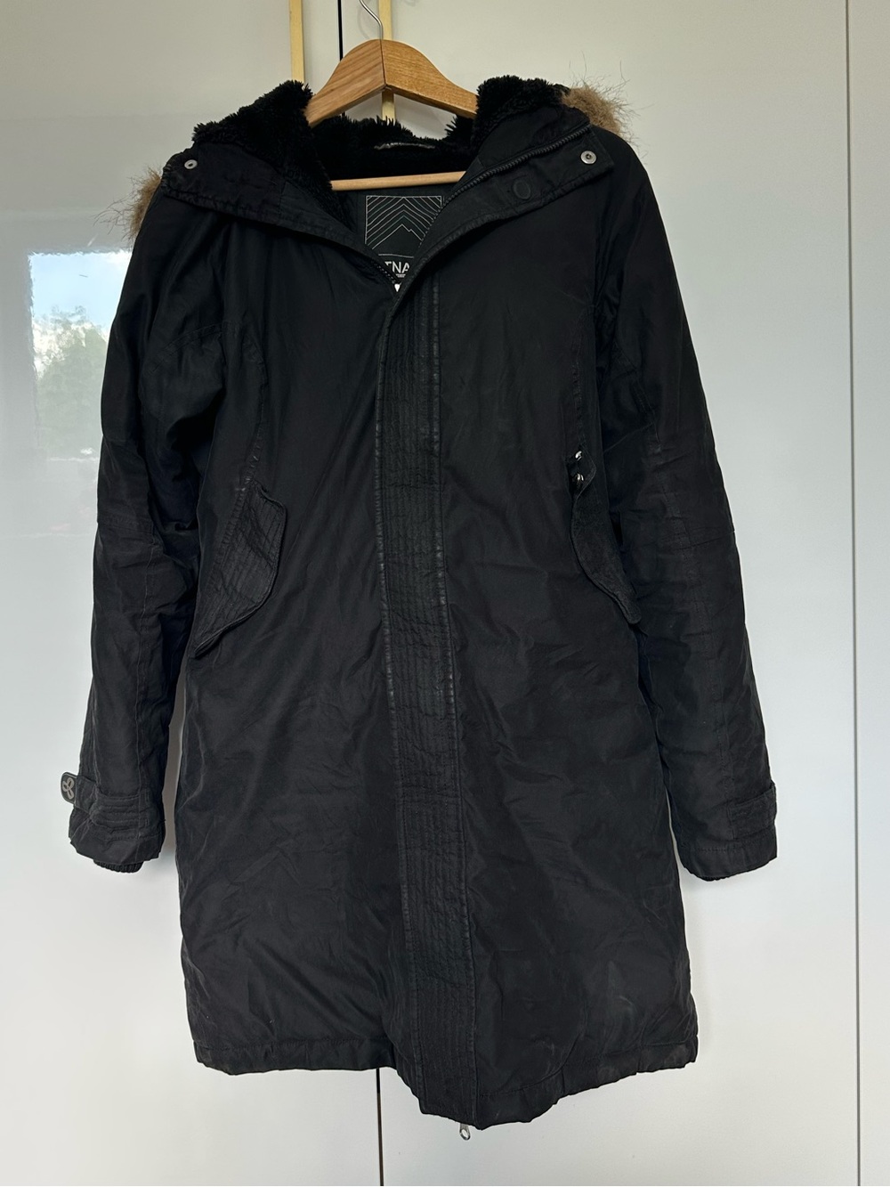 TNA Aritzia Black Faux Fur Lined Hooded Winter Parka Coat medium